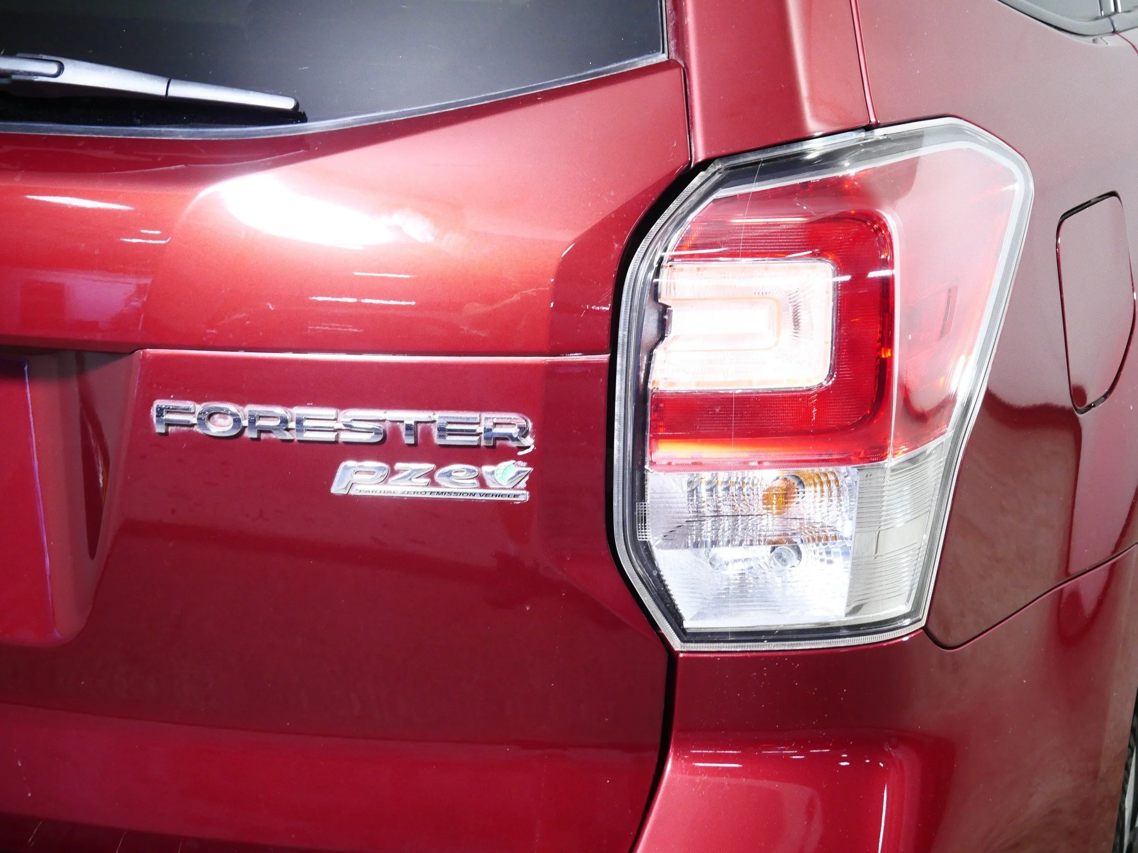 Used 2017 Venetian Red Pearl Subaru  image 17