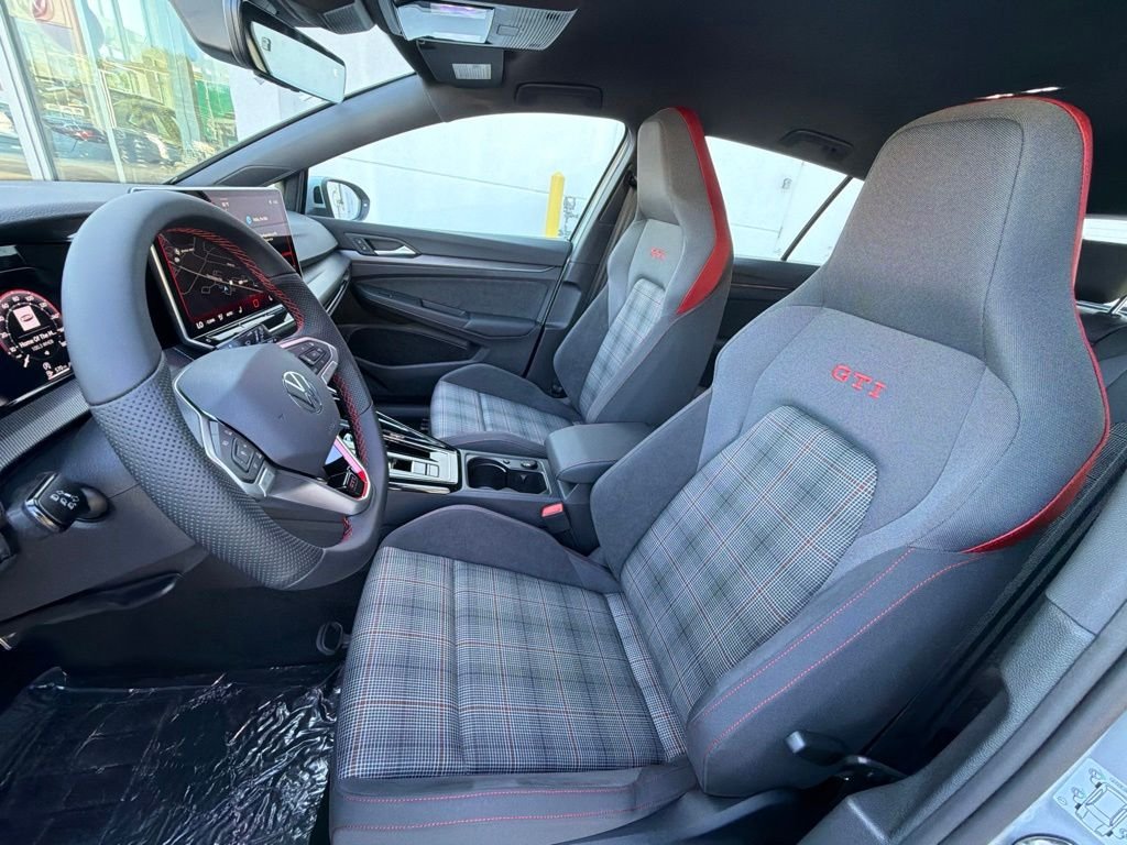 New 2026 Alpine Silver Metallic Volkswagen S image 10