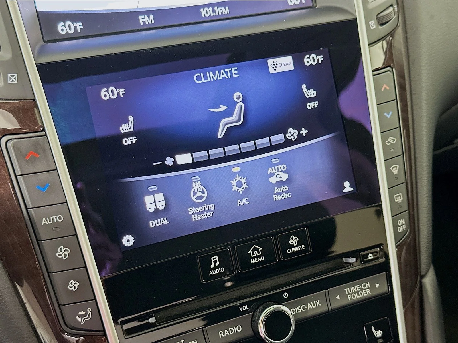 Used 2017 Black Obsidian INFINITI 3.0t Premium image 16