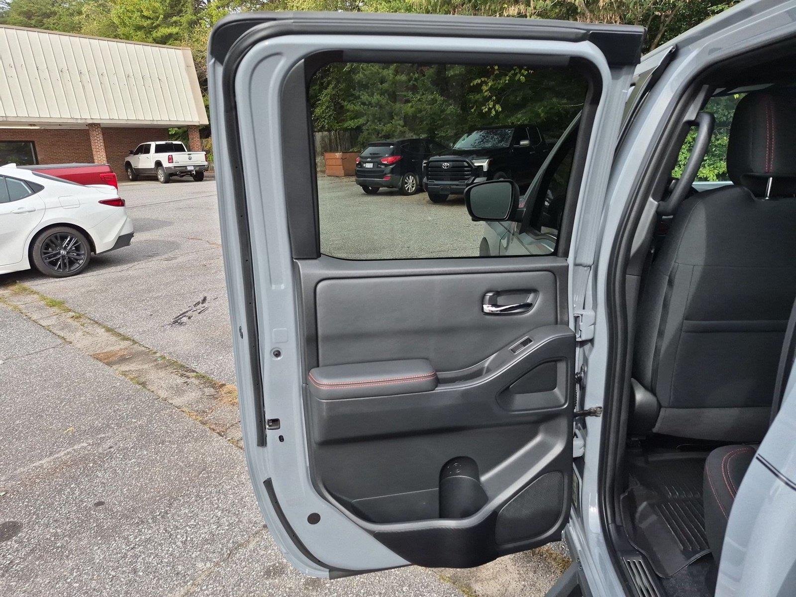 Used 2022 Boulder Grey Pearl Nissan PRO-4X image 30