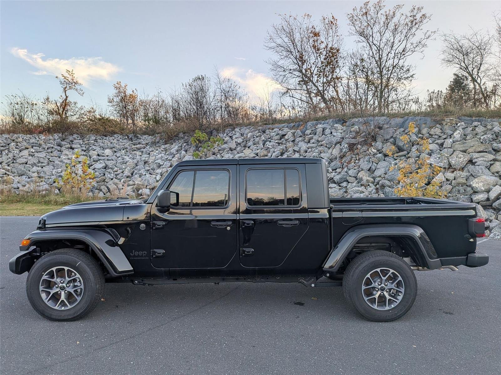 2025 Jeep Gladiator Sport S - Photo 8