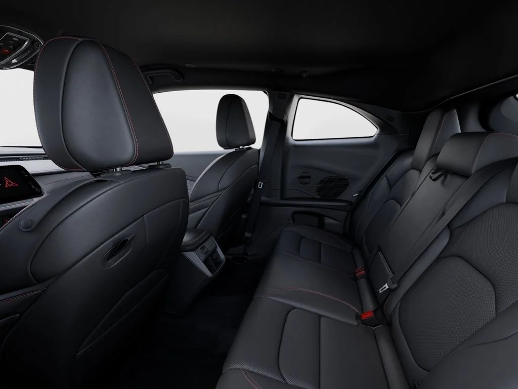 New 2026 White Knuckle Exterior Paint Dodge R/T Plus image 25