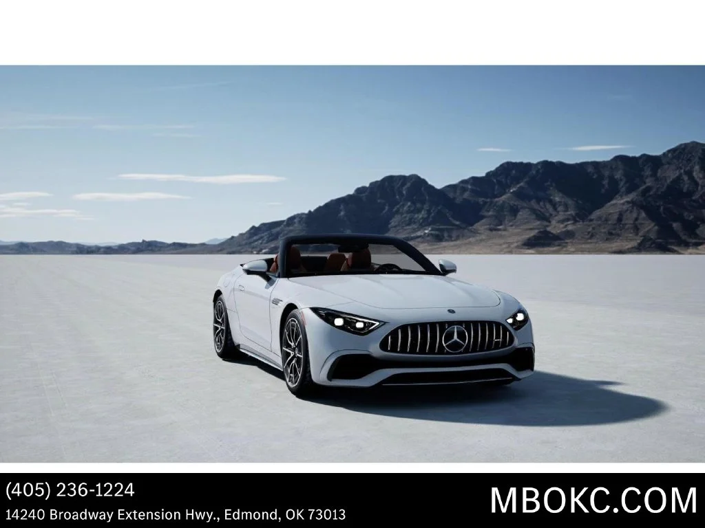 New 2027 MANUFAKTUR Moonlight White Metallic Mercedes-Benz AMG® SL 43 Roadster image 10