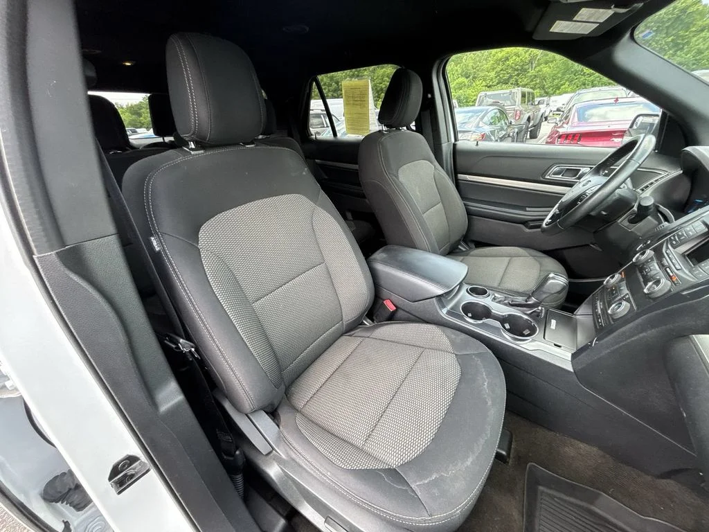 Used 2018 White Ford XLT image 26