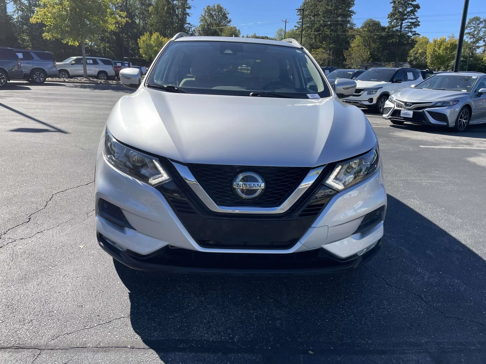 Used 2020 Silver Nissan SV AWD Xtronic CVT image 2