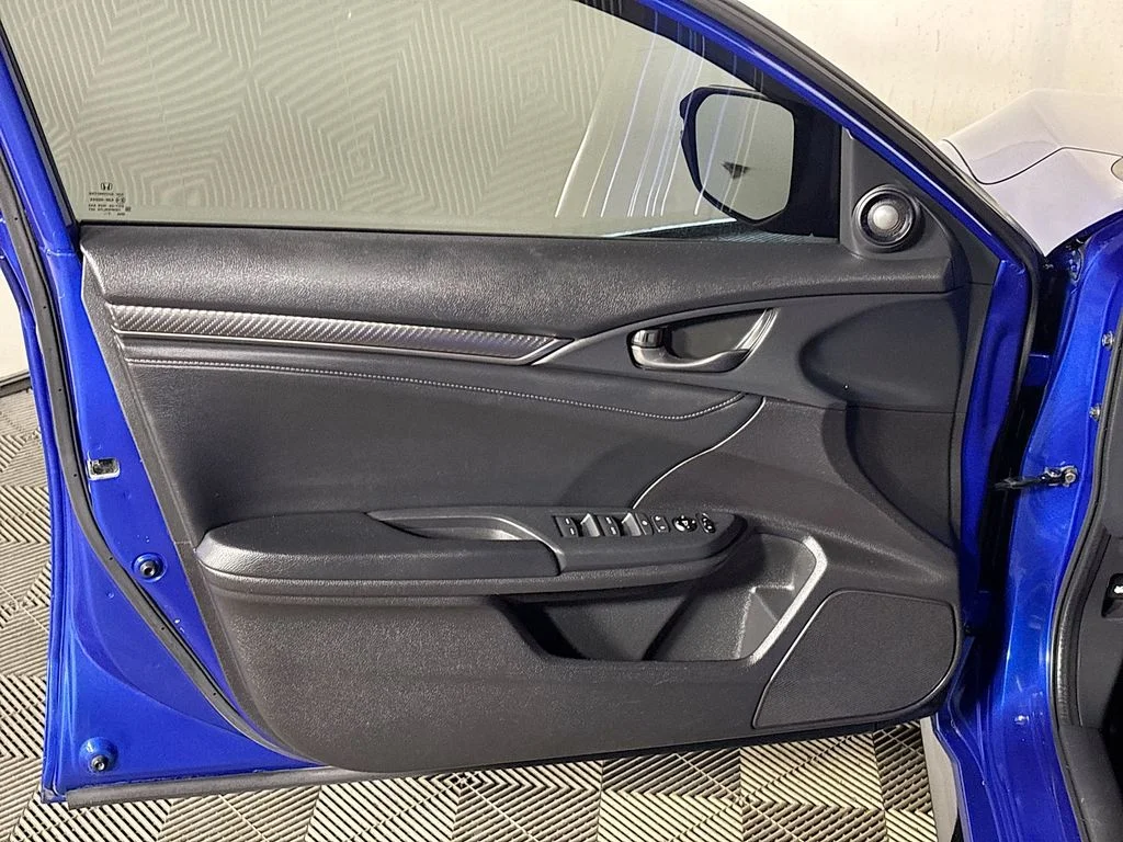 Used 2018 Blue Honda Sport Touring image 10