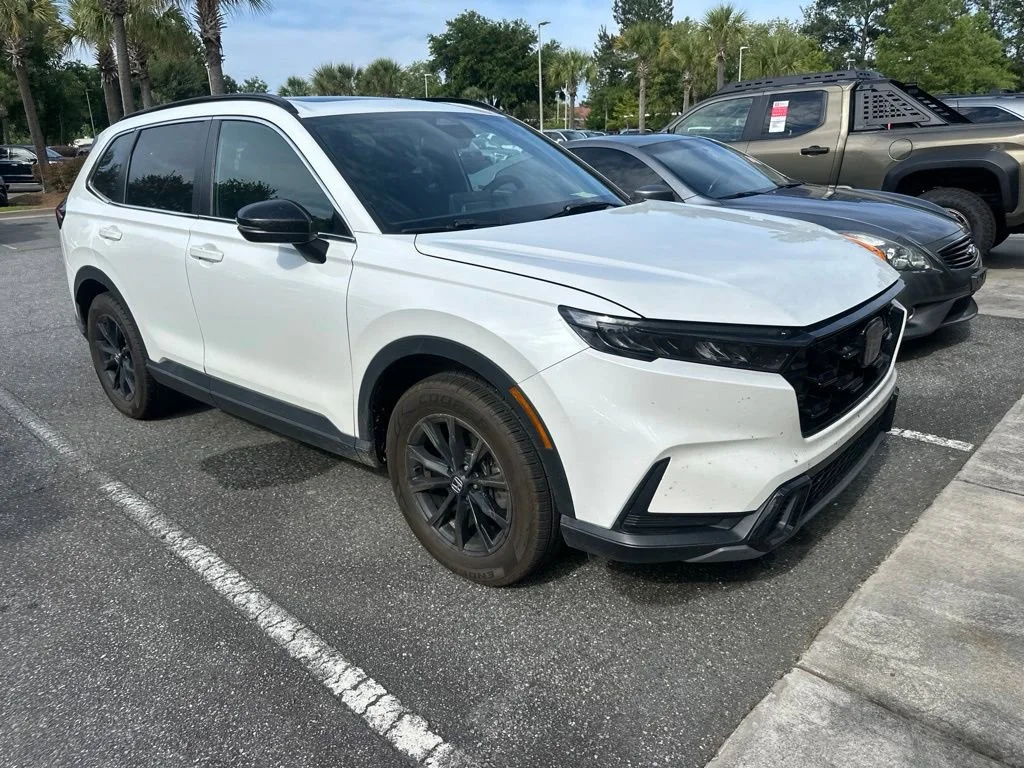 Used 2023  Honda Sport image 2