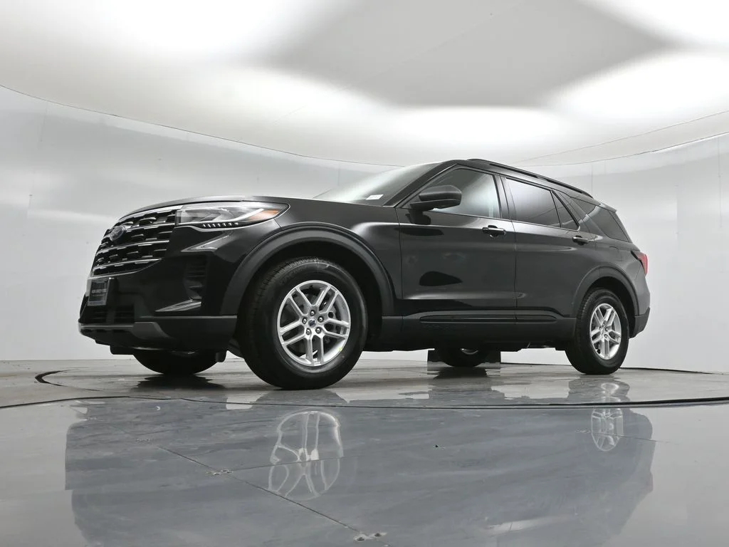 New 2026 Agate Black Metallic Ford Active image 44
