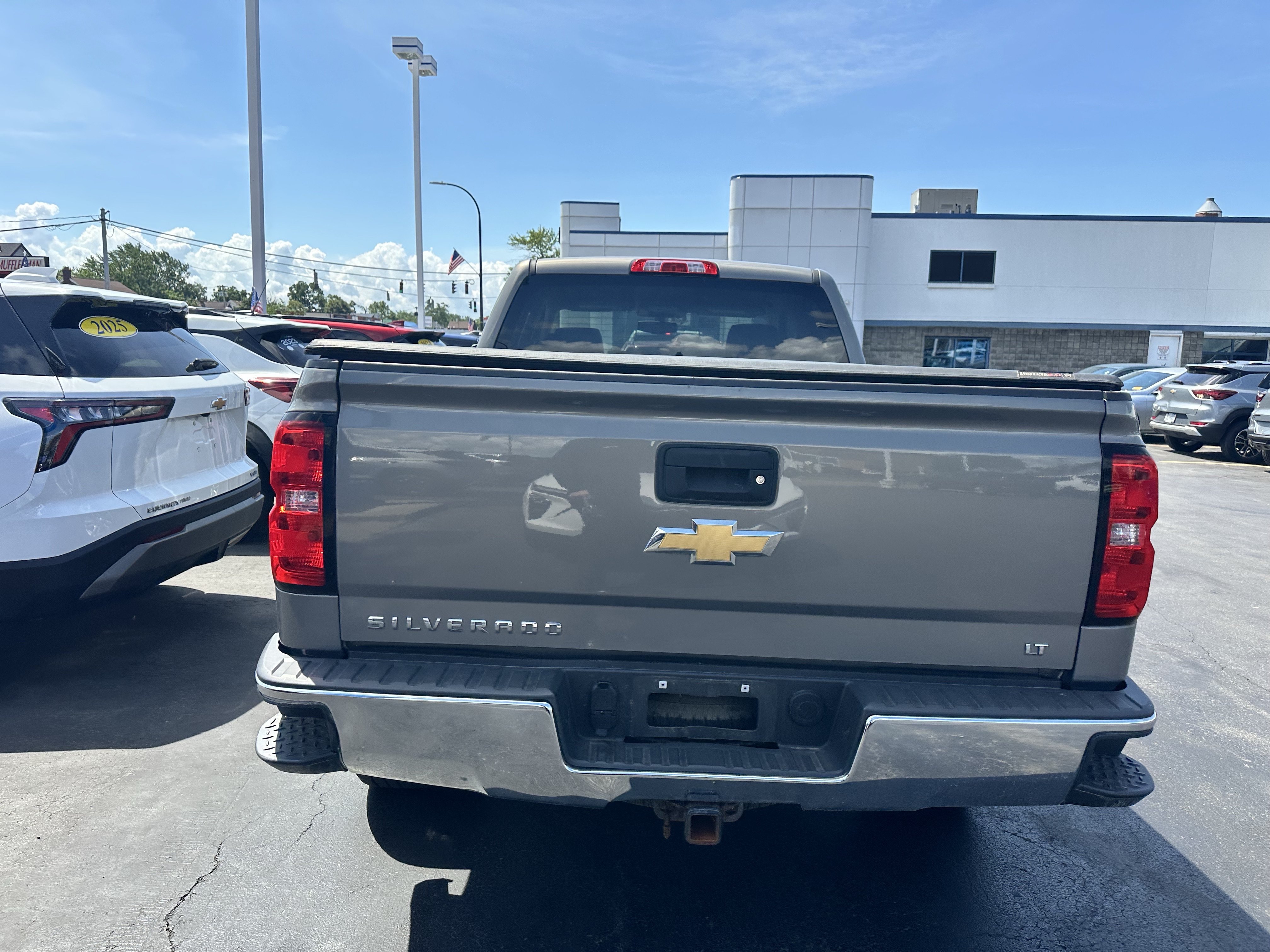 Used 2017 PEPPERDUST METALLIC Chevrolet LT image 7