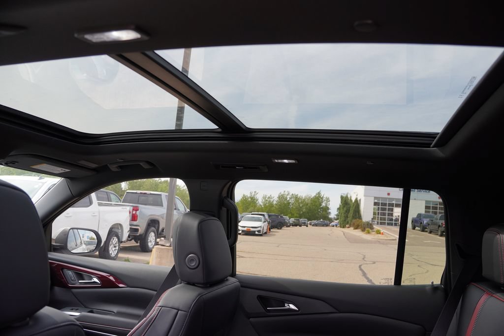 2027 Chevrolet Traverse RS - Photo 13