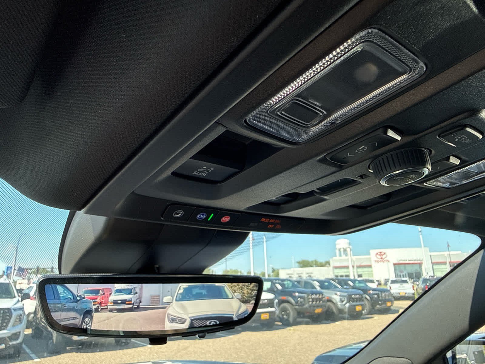 Used 2025 Sterling Metallic GMC Denali Ultimate image 12
