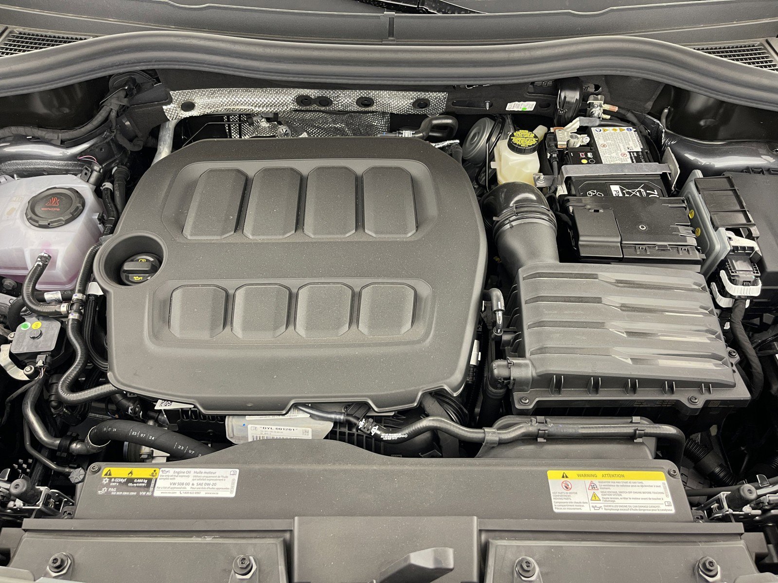 2025 Volkswagen Tiguan SE - Photo 36