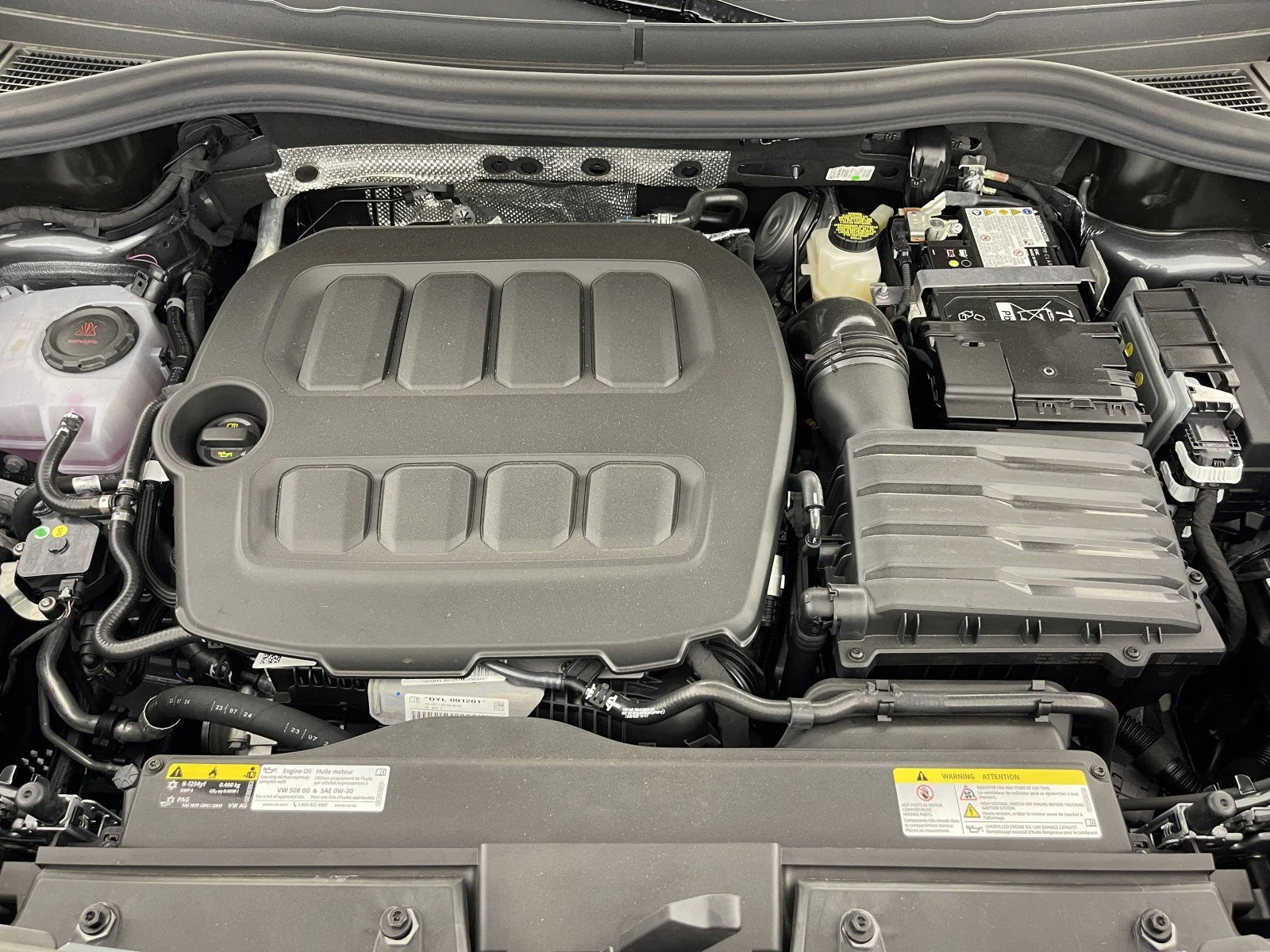 2025 Volkswagen Tiguan SE - Photo 36