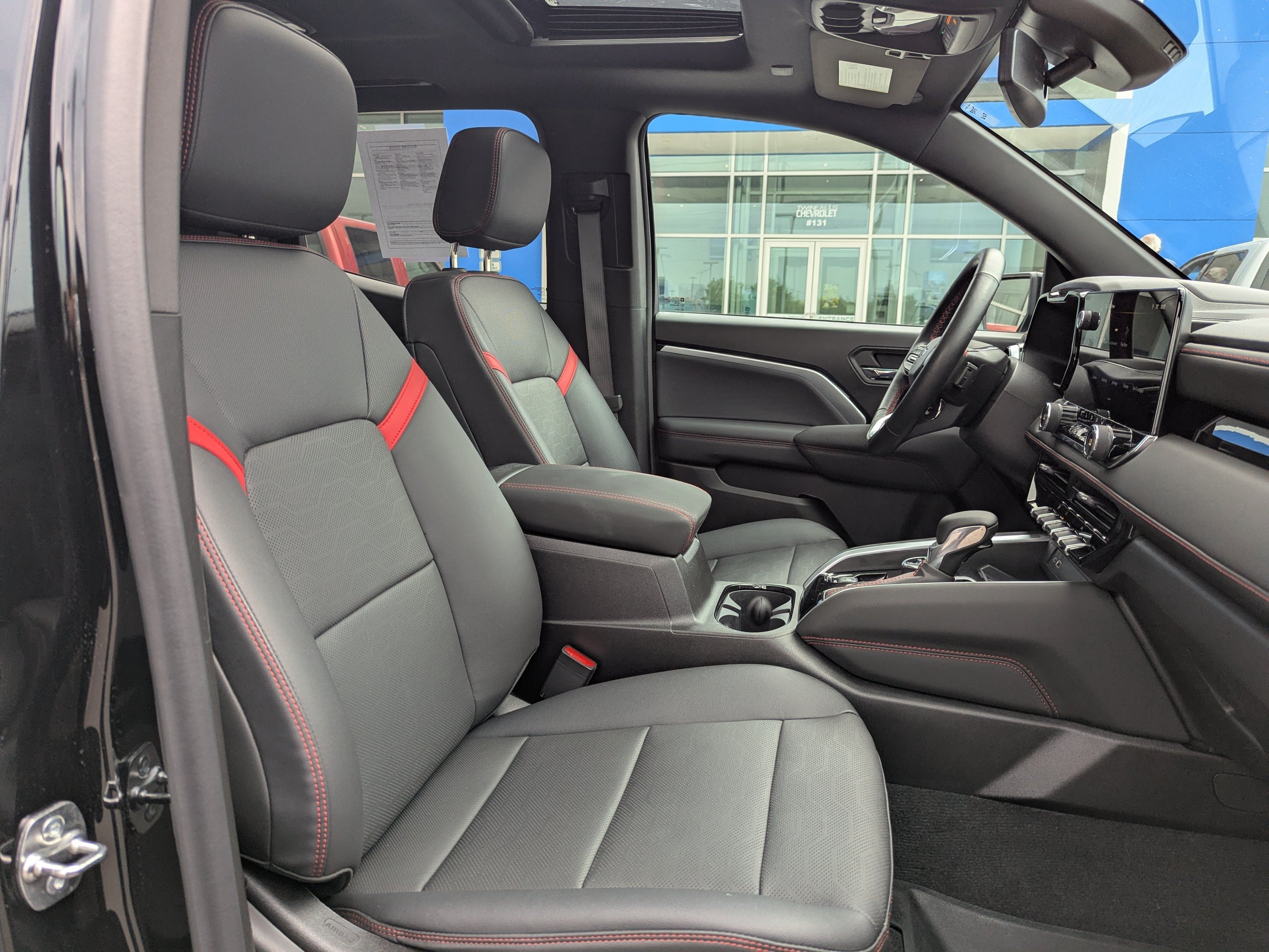 2026 Chevrolet Colorado Z71 - Photo 45