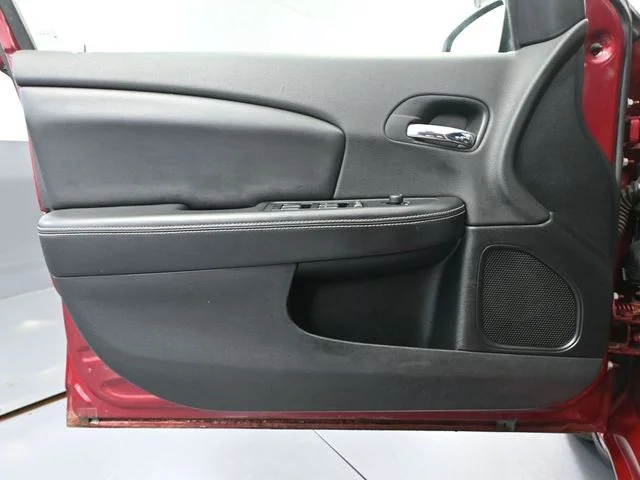 2012 Chrysler 200 Limited - Photo 16