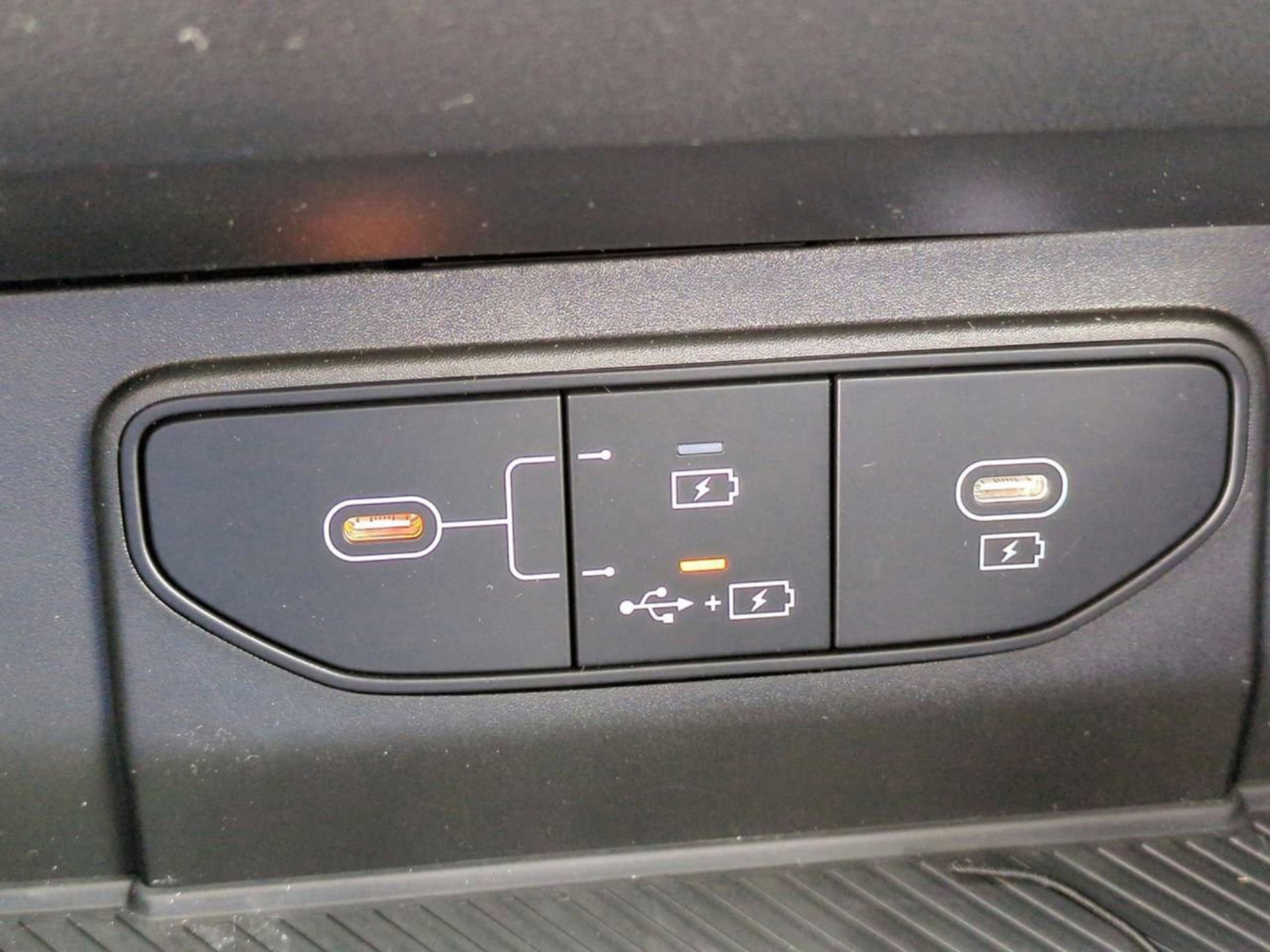 New 2026 Glacial White Pearl Kia LX image 19