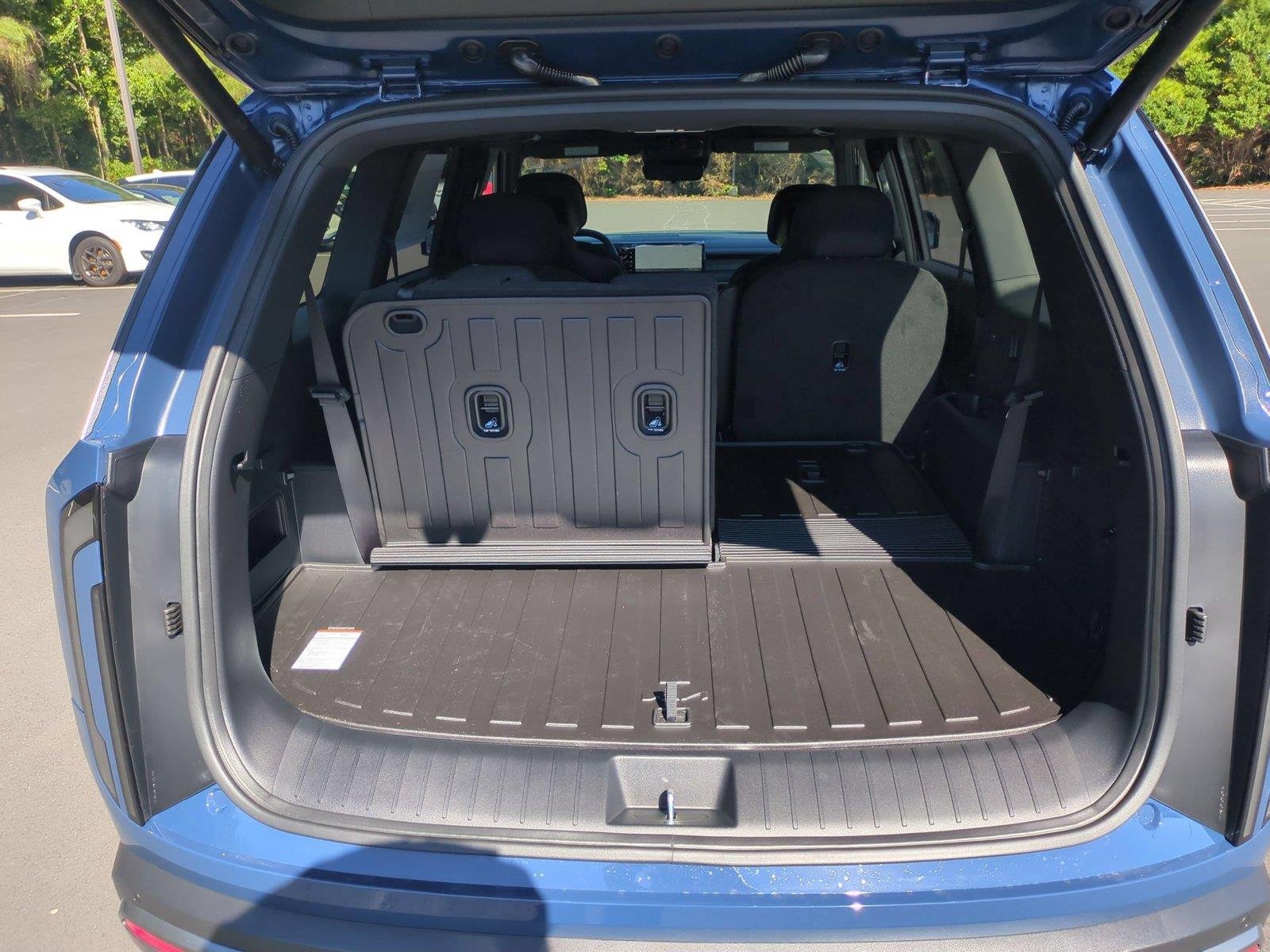 New 2027 Midnight Lake Blue Kia S image 35