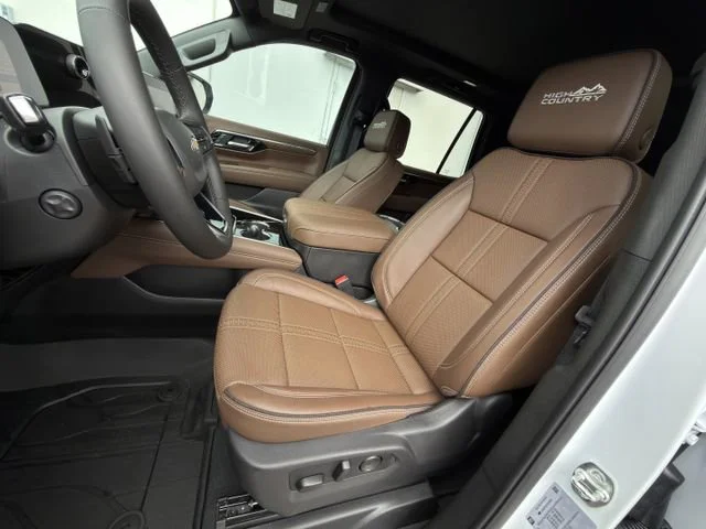 New 2026 Polar White Tricoat Chevrolet High Country image 20