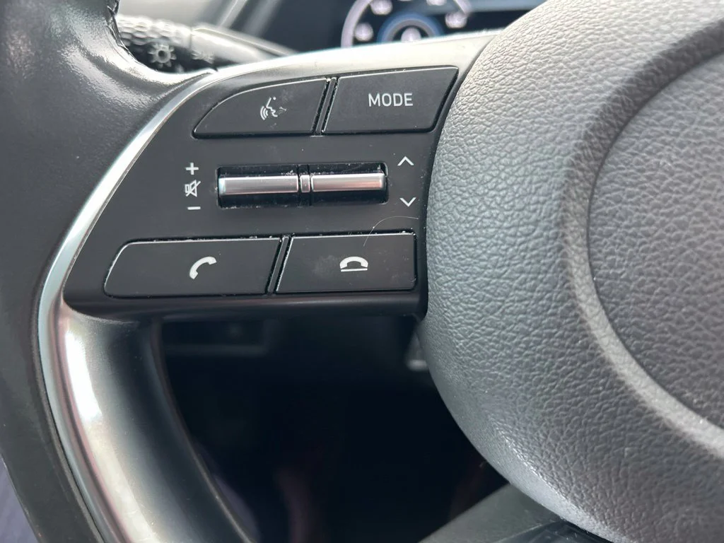 Used 2021 Gray Hyundai SEL image 22