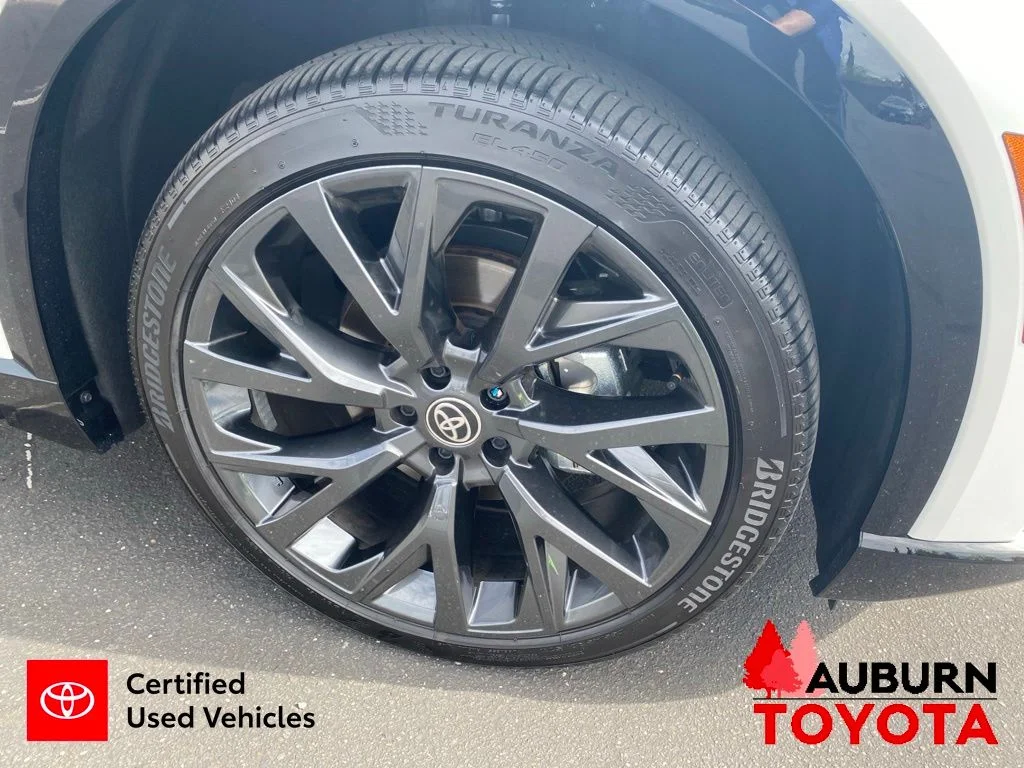 Certified Used 2026 Oxygen White Toyota Limited image 33