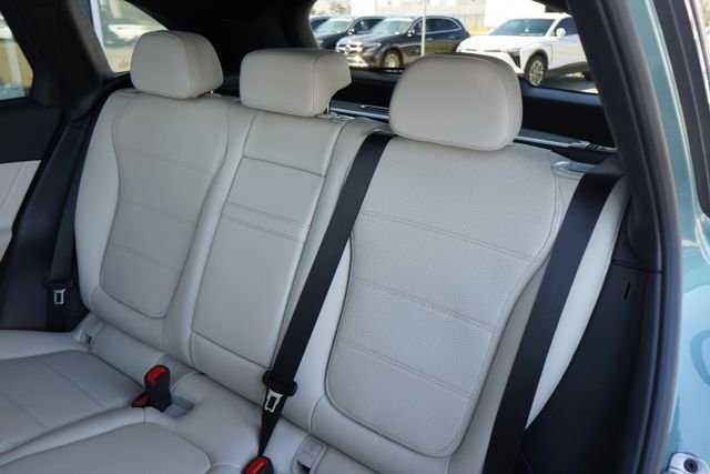 New 2026 Verde Silver Metallic Mercedes-Benz GLC 300 image 27