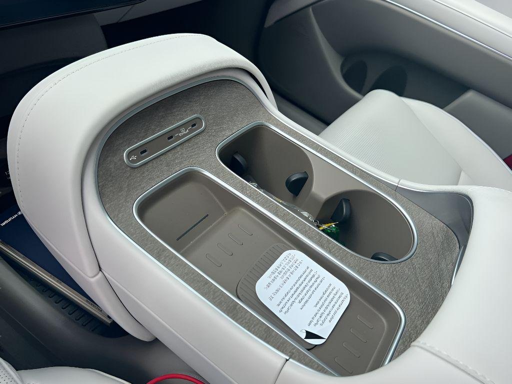 New 2026 Creamy White Pearl Hyundai Limited FWD image 32