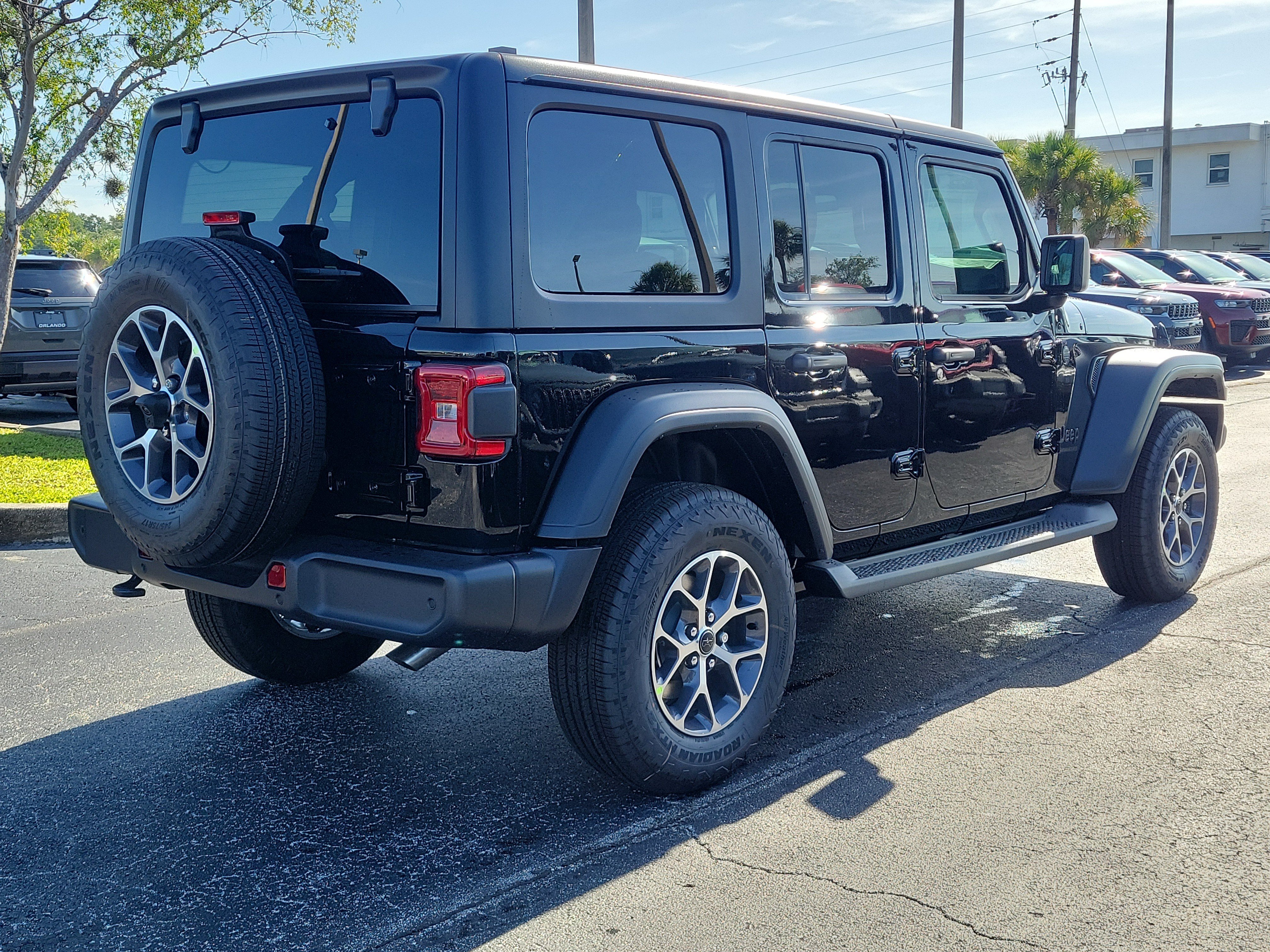 New 2026 Black Clear-Coat Exterior Paint Jeep Sport S image 4