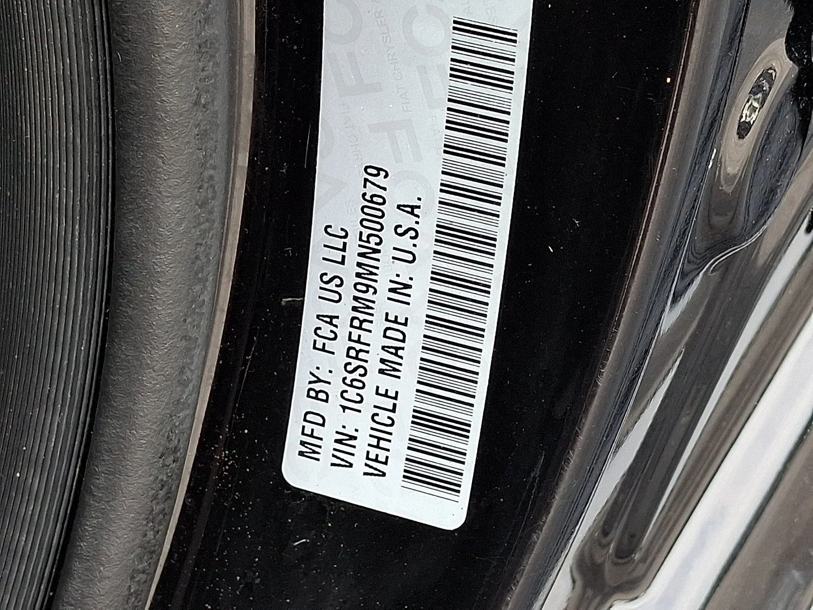 Used 2021 Diamond Black Crystal Pearlcoat Ram Laramie image 29