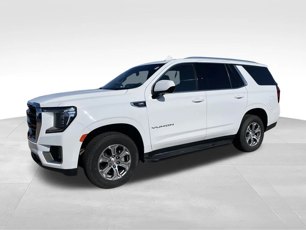Used 2024 White GMC SLE image 5