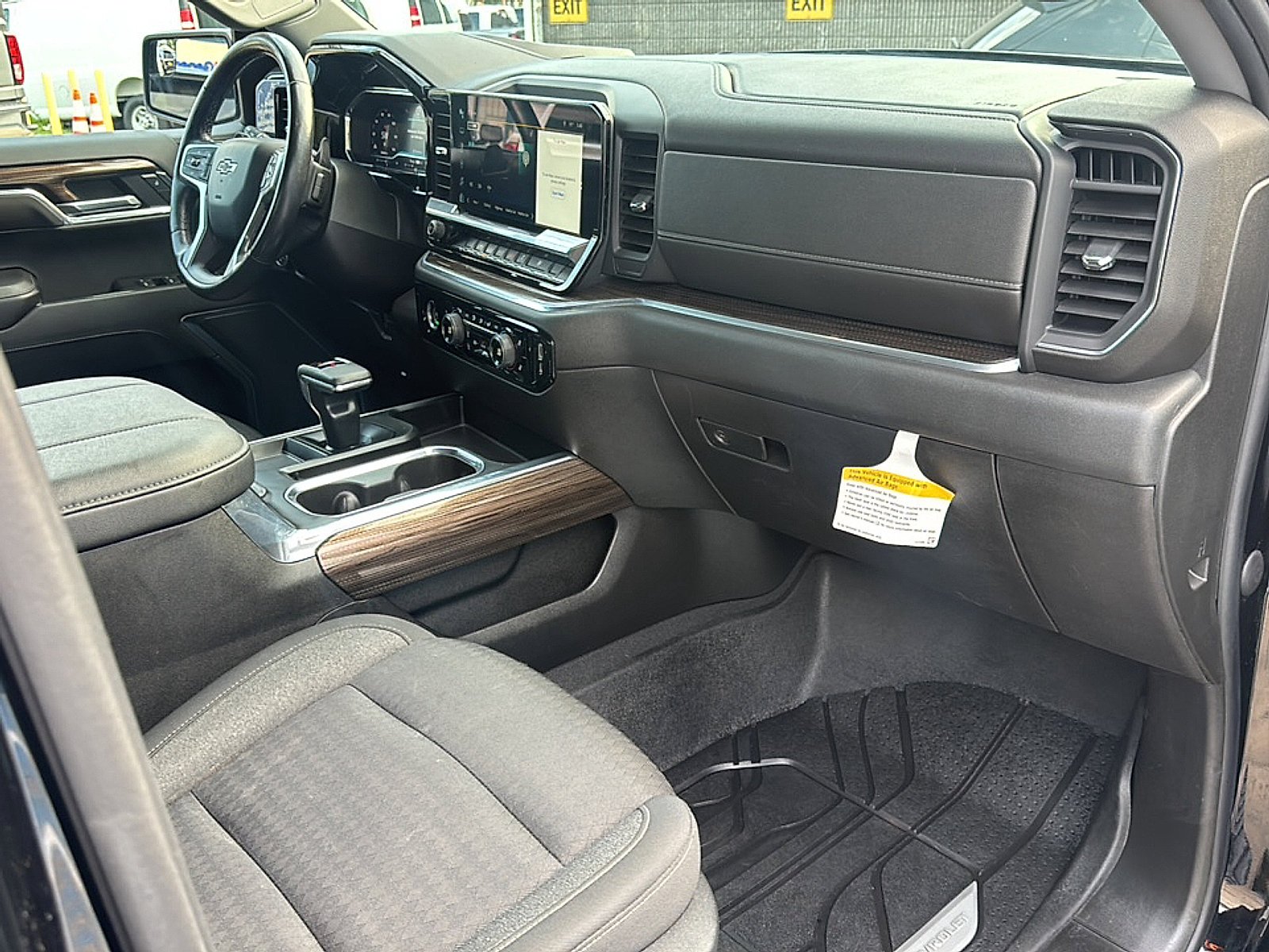2023 Chevrolet Silverado 1500 RST - Photo 11