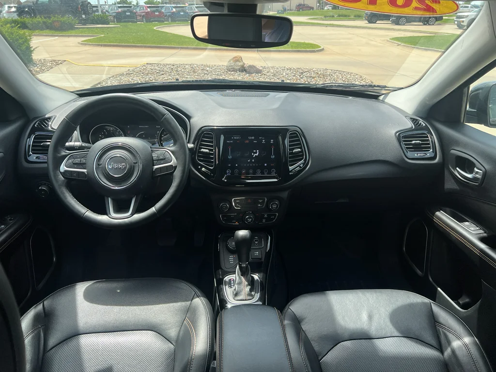 Used 2018 Jeep Compass Limited with VIN 3C4NJDCB0JT333875 for sale in Pella, IA