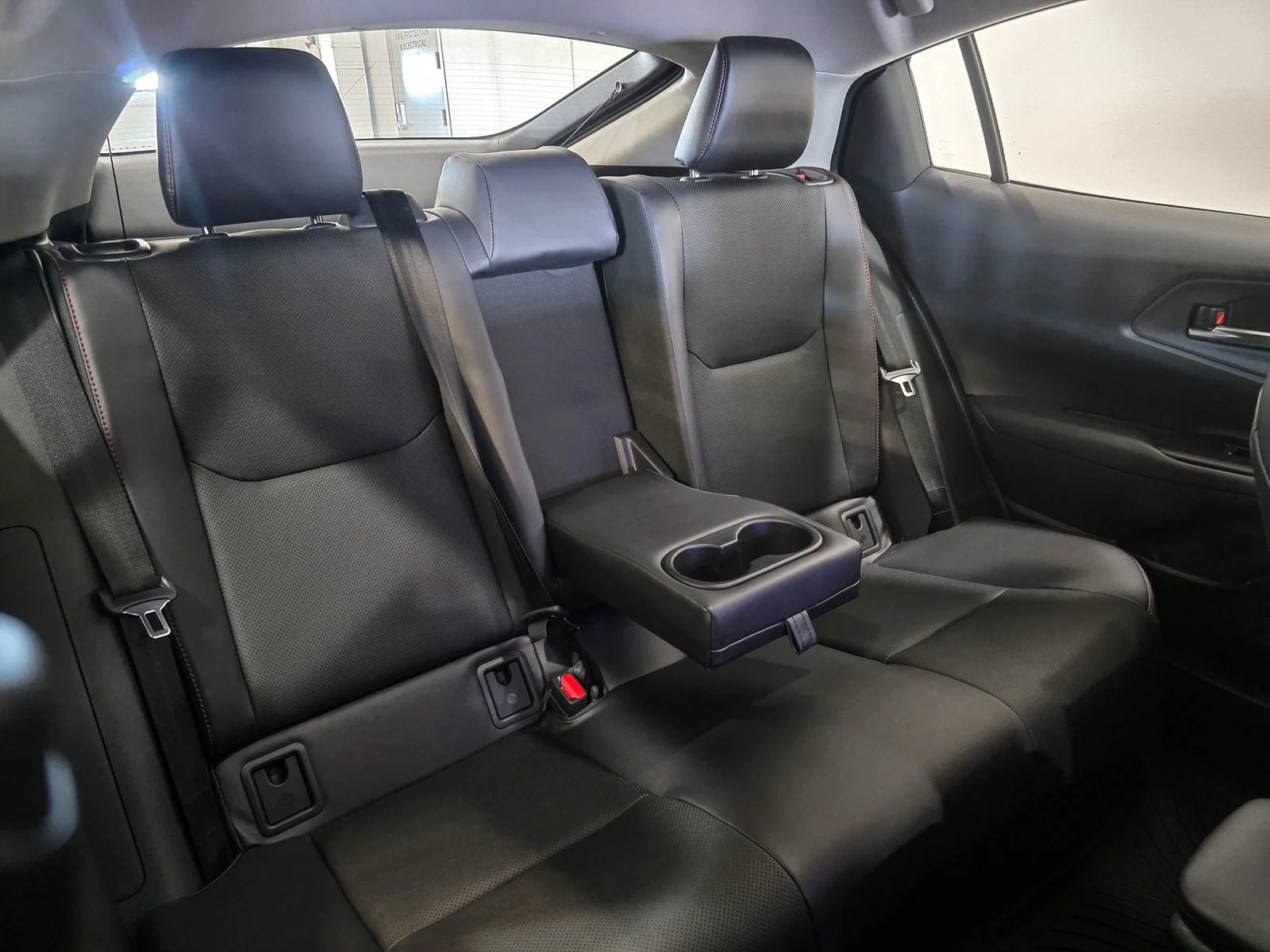 2026 Toyota Prius Plug-in Hybrid XSE - Photo 21