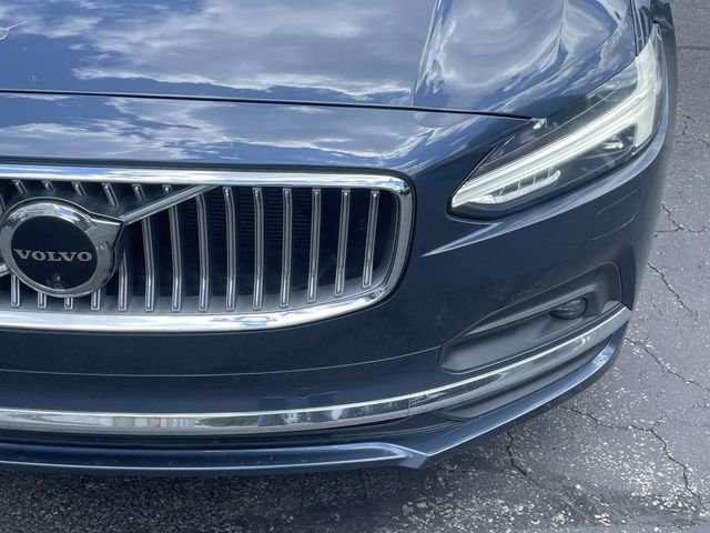 Used 2023 Blue Volvo Ultimate image 7