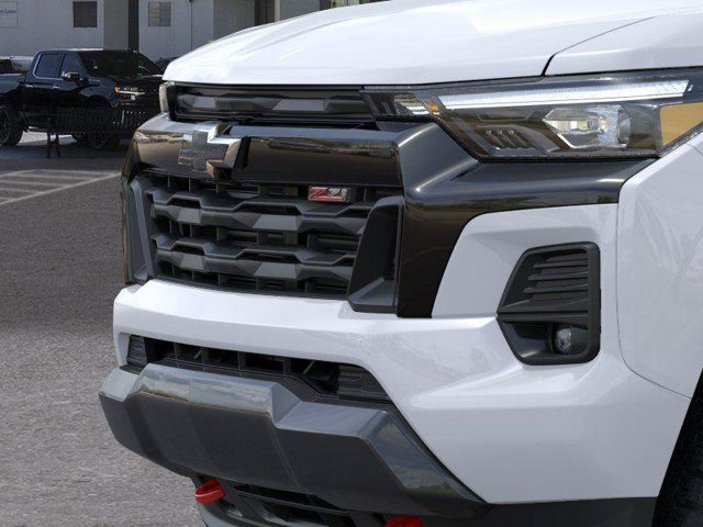 2026 Chevrolet Colorado Z71 - Photo 13