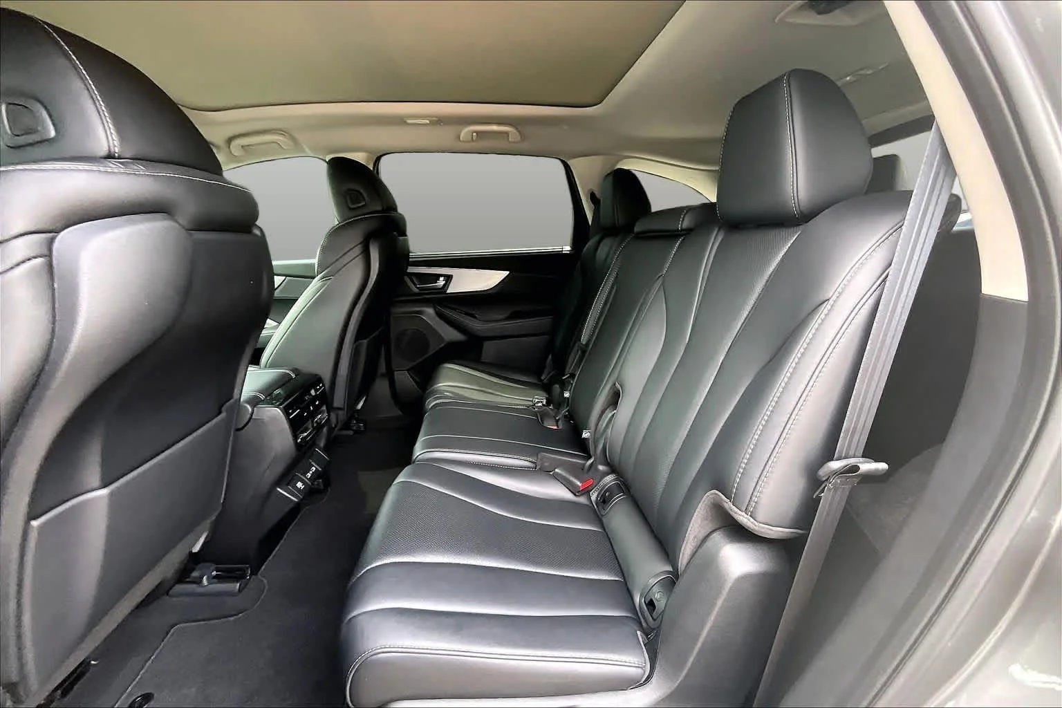 Used 2023 Liquid Carbon Metallic Acura w/Technology Package image 21