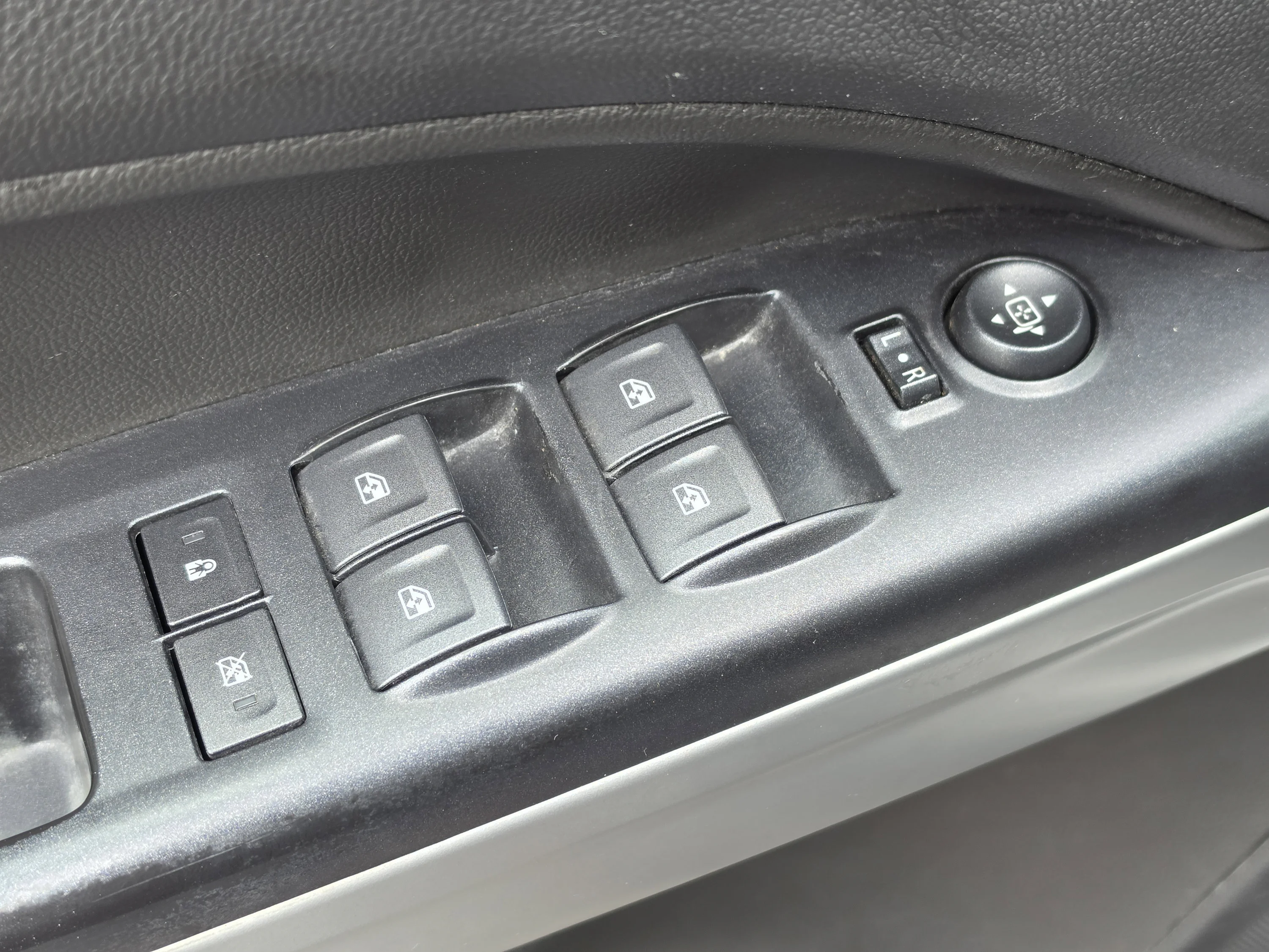 Used 2020 Silver Ice Metallic Chevrolet 4WD ZR2 image 20
