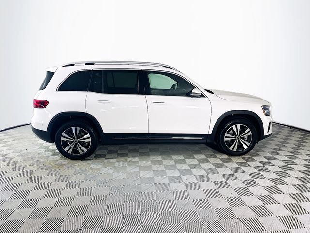 New 2026 Polar White Mercedes-Benz GLB 250 image 8