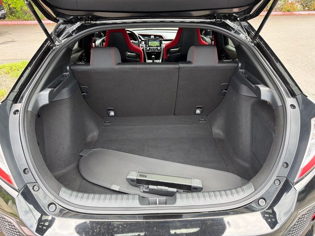 Used 2019 Crystal Black Pearl Honda Touring image 9