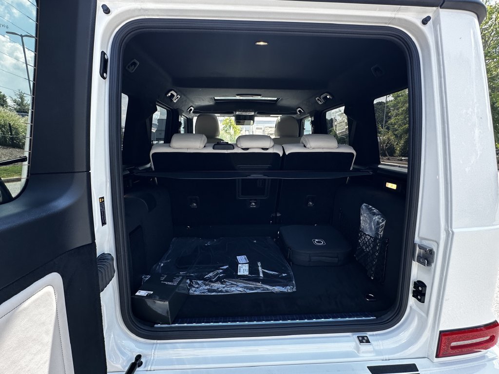 New 2027 Polar White Mercedes-Benz G 580e image 59