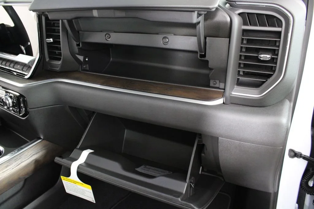 2026 GMC Sierra 1500 SLT - Photo 19