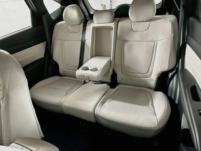 New 2026 Hyundai TUCSON SE