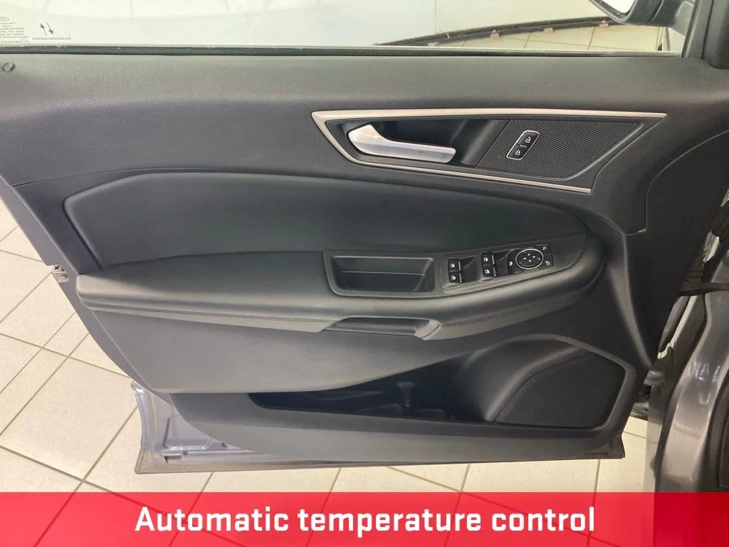 Used 2024 Gray Ford SEL image 11