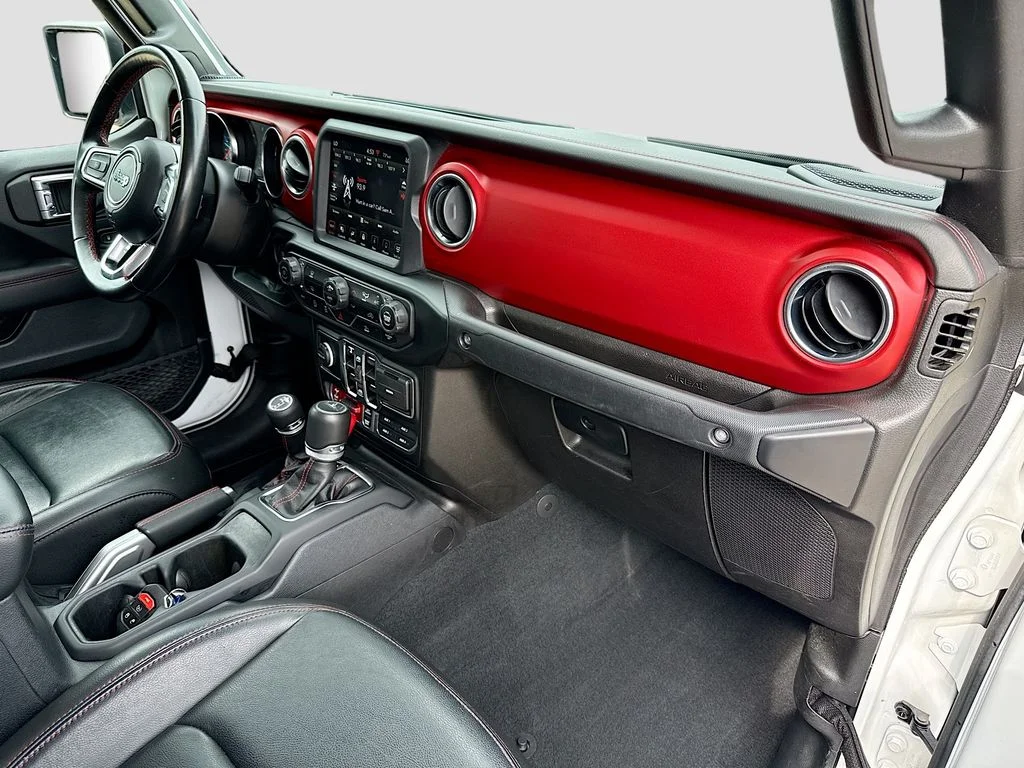 Used 2022 Bright White Clearcoat Jeep Rubicon image 29