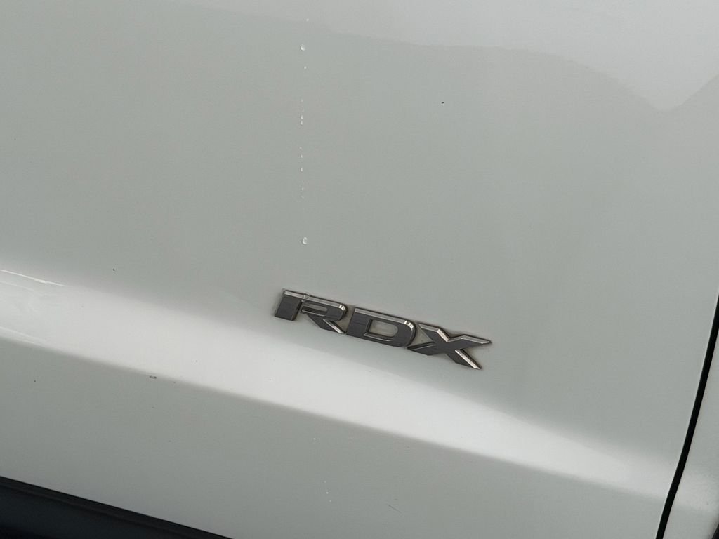 Used 2014 White Acura Technology Package image 10