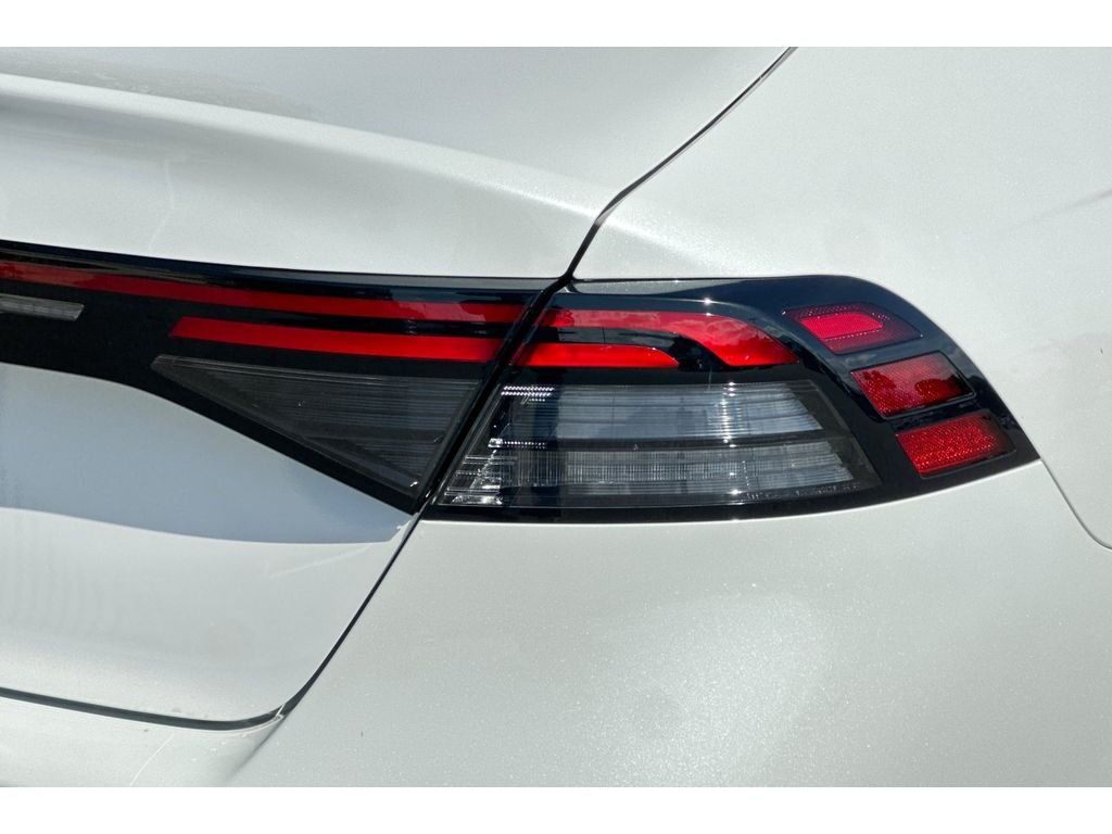 New 2026 Platinum White Pearl Honda LX image 30