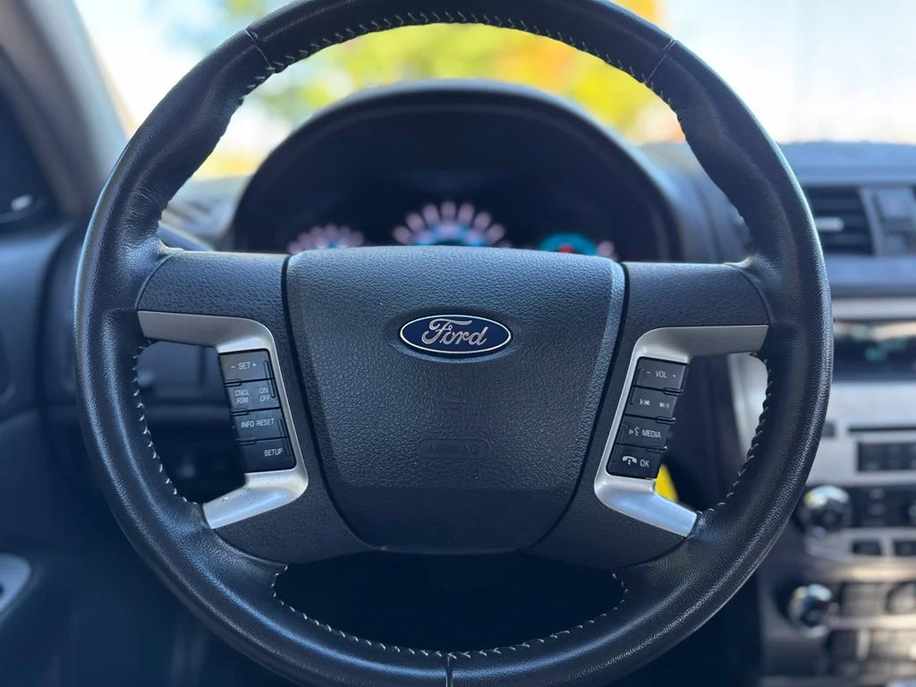 Used 2012 Steel Blue Metallic Ford SEL image 14