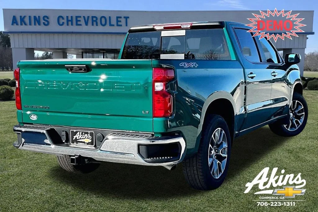 New 2026 Special Exterior Color Chevrolet LT image 21