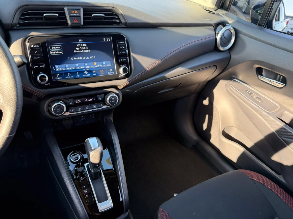 2025 Nissan Versa Sedan SR - Photo 34