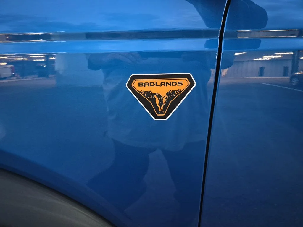 New 2025 Velocity Blue Metallic Ford Badlands® image 7