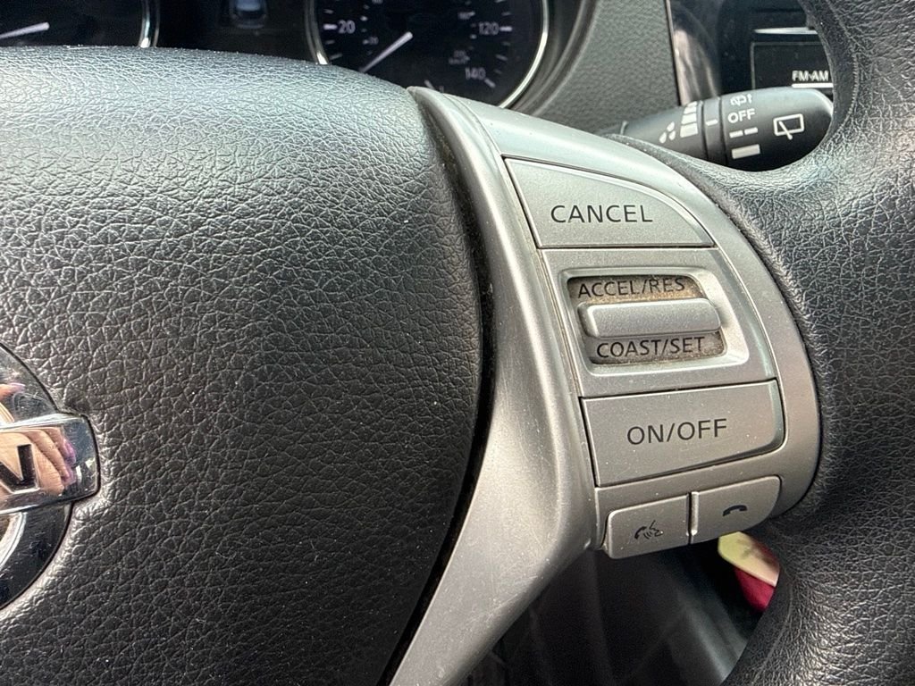 Used 2016 White Nissan S image 22